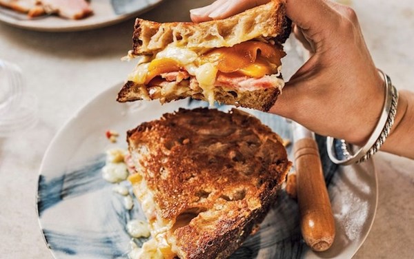 Ham, cheese and spiced mango toasties