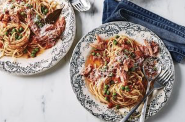 Ham hock, tomato and pea pasta