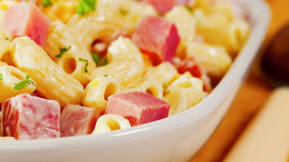 Ham 'n' noodles hot dish