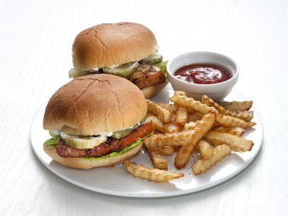 Ham sliders with seasoned fries