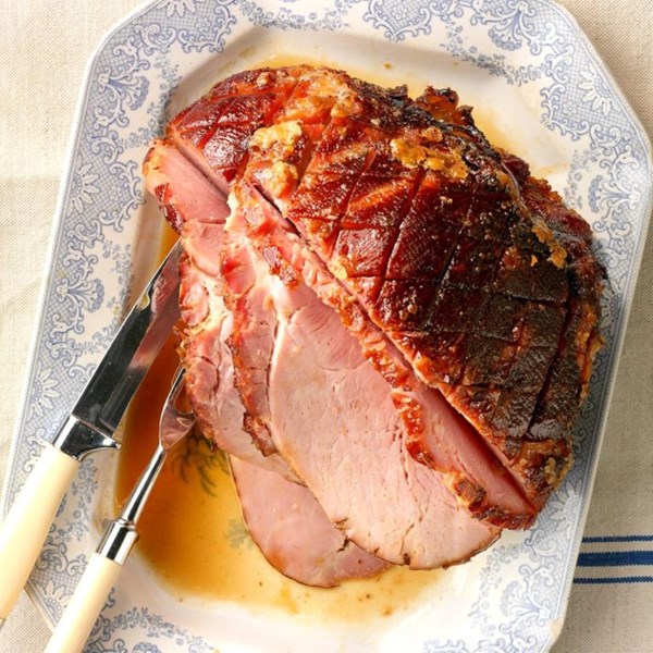 Ham with cherry sauce 