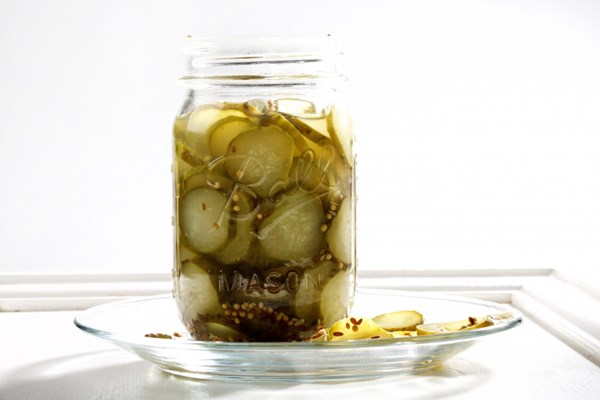'Hamburger' dill pickle chips