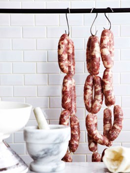 Hand-cut pork sausages with Muscadet