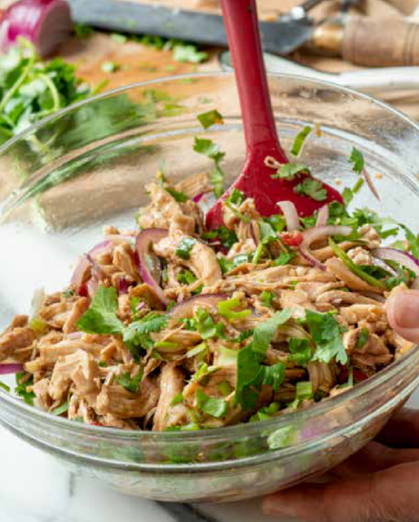 Hand-shredded chicken (Shǒu sī jī)