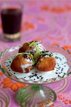 Hanoi-style sweet coconut and lime doughnuts