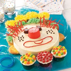 Happy clown cake