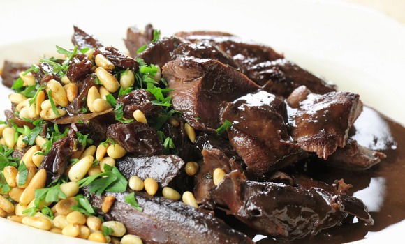 Hare with pine nuts, lemon and sultanas