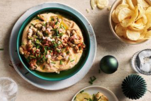 Harissa creme fraiche with smoked mussels and crisps