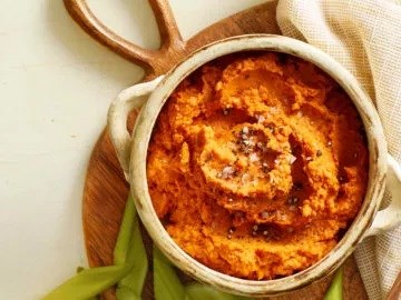 Harissa hummus [10-minute harissa]