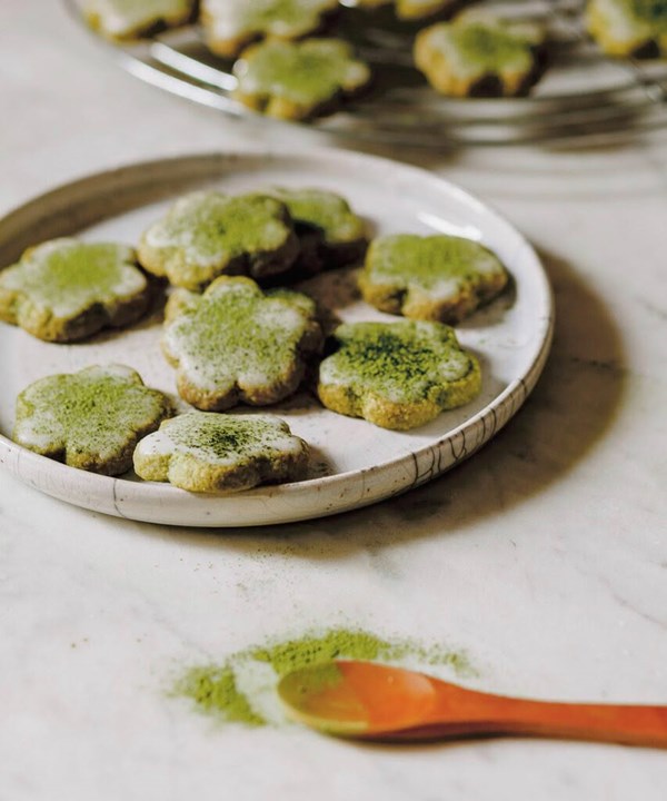 Haruko’s matcha almond cookies (Matcha kukki)
