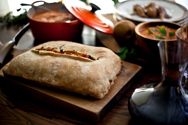 Harvest tart with pumpkin, red peppers and olives