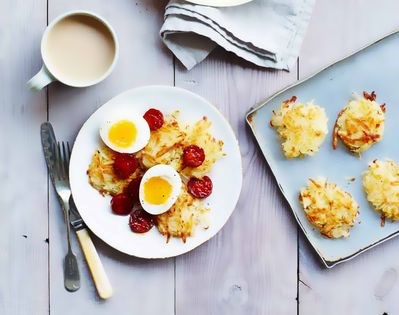 Hash browns with chorizo and egg