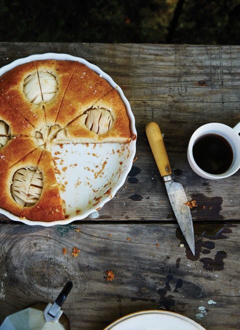 Hasselback apple cake