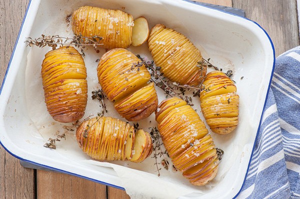 Hasselback potatoes