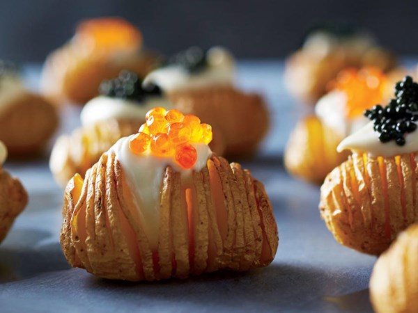 Hasseltots with crème fraîche and caviar