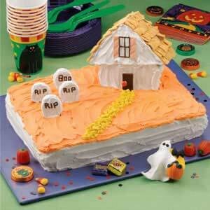 Haunted house cake