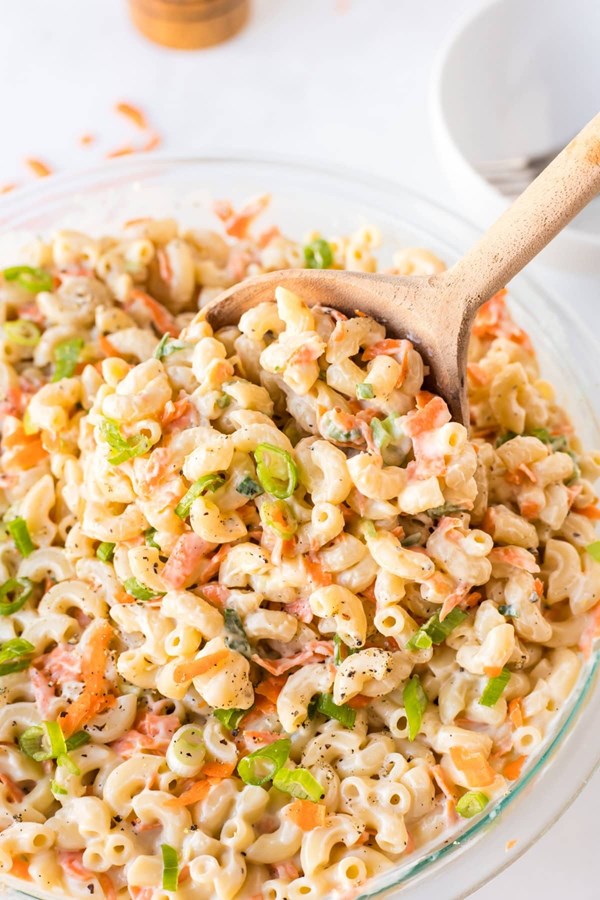Hawaiian macaroni salad