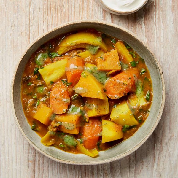 Hawaij root vegetable stew with fenugreek