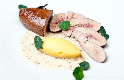 Hay-smoked pork kidneys with savora mash