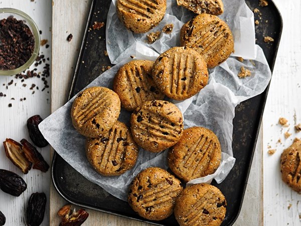Hazelnut & cacao cookies