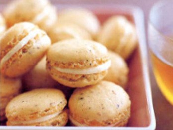 Hazelnut and orange macaroons