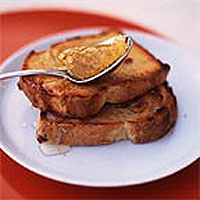 Hazelnut and raisin bread
