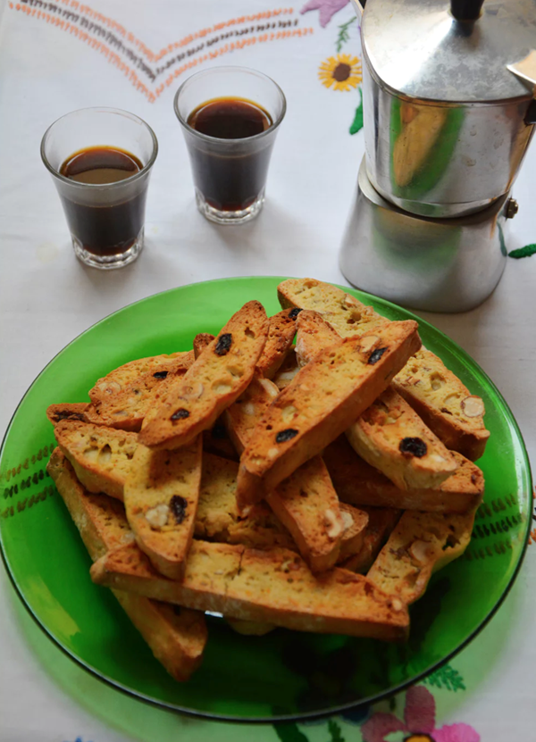 Hazelnut biscotti