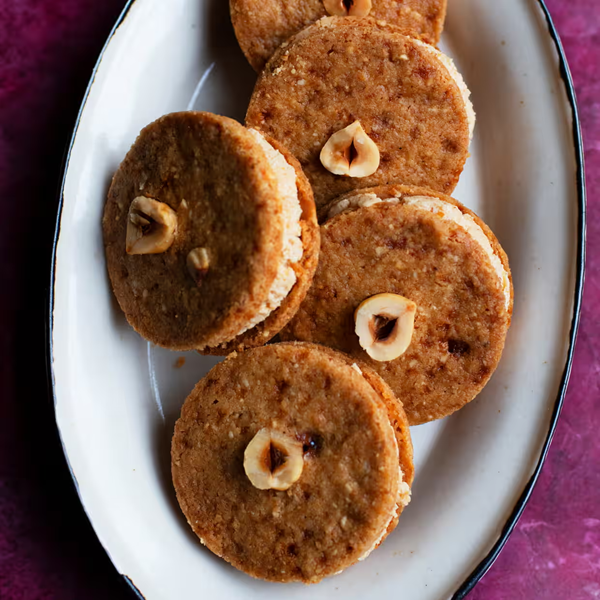 Hazelnut buttercream cookies