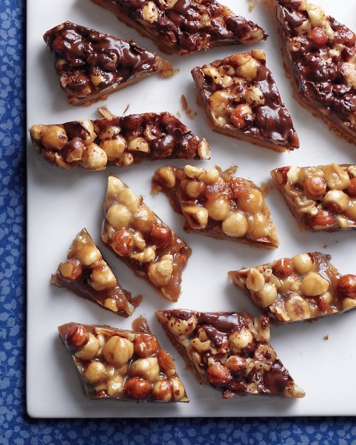 Hazelnut-caramel bars