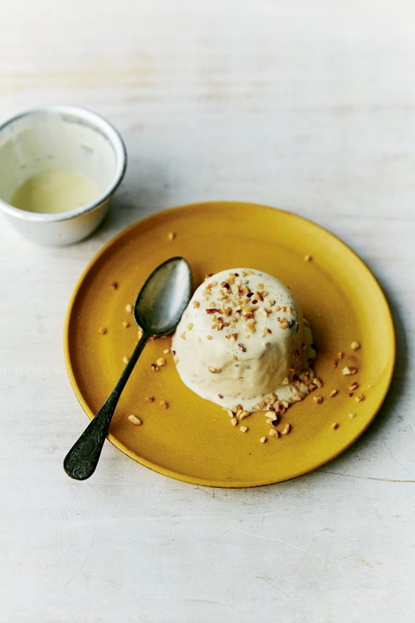 Hazelnut kulfi (Hejhalanata kulfi)