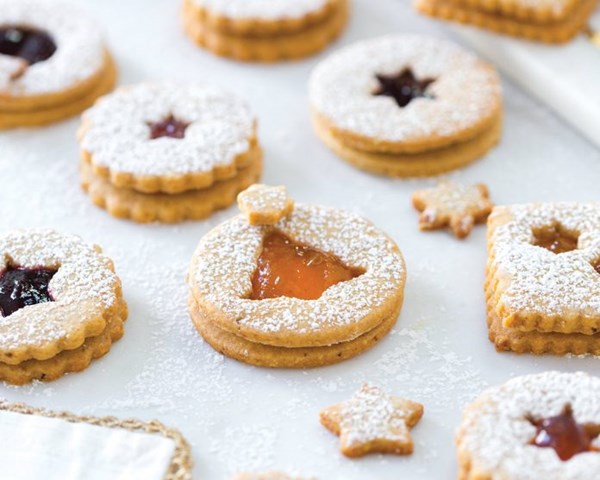Hazelnut Linzer cookies with wine-infused jam