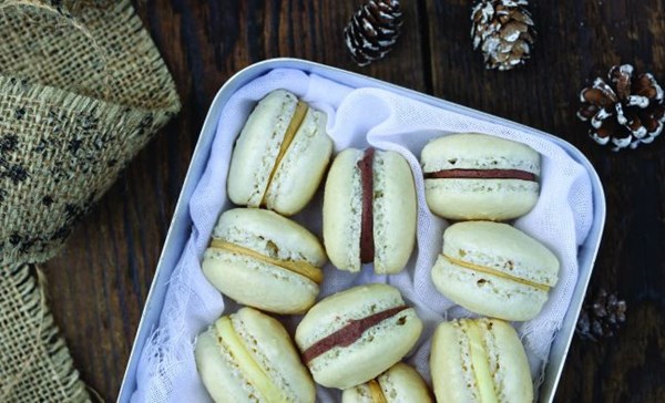 Hazelnut macarons