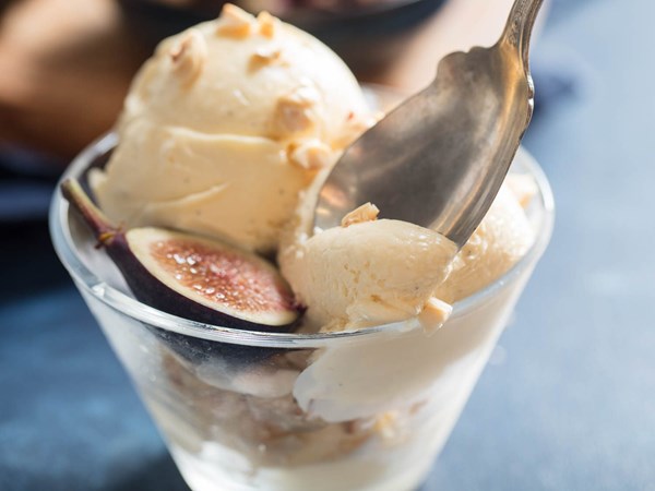 Hazelnut mascarpone ice cream 