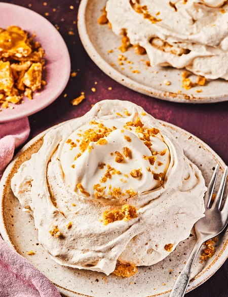 Hazelnut meringues with Chantilly cream