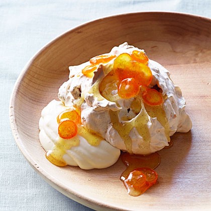Hazelnut meringues with kumquat conserva