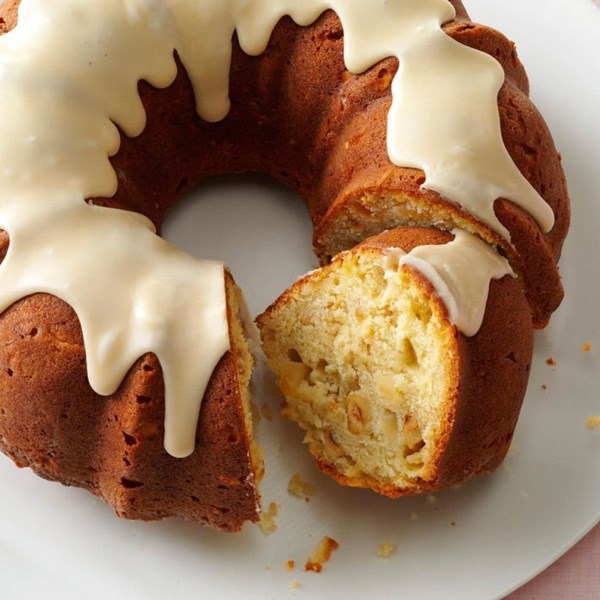 Hazelnut pear cake