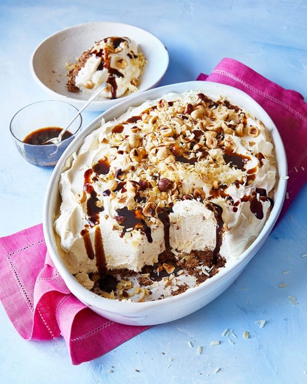 Hazelnut tiramisu cheesecake 