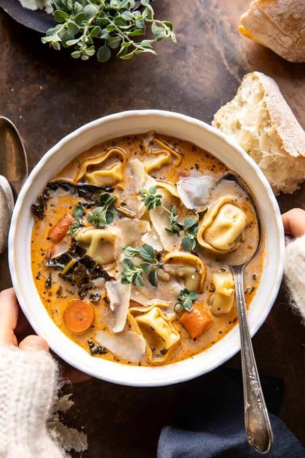 Healthier slow cooker creamy tortellini vegetable soup