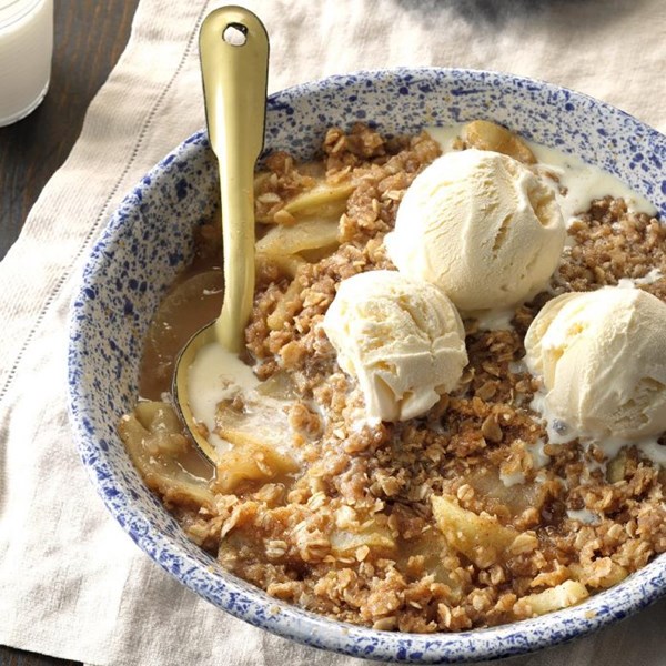 Healthy apple crisp