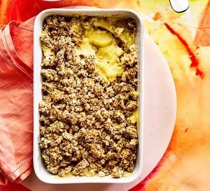 Healthy apple crunch