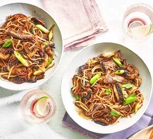 Healthy beef chow mein