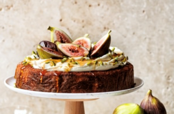 Healthy carrot cake with yoghurt frosting
