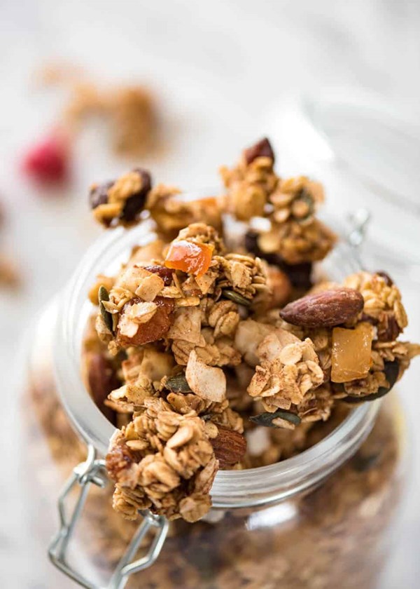 Healthy homemade granola – build your own