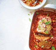 Healthy meatloaf with spaghetti sauce