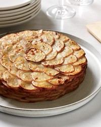Healthy potato gratin with herbs