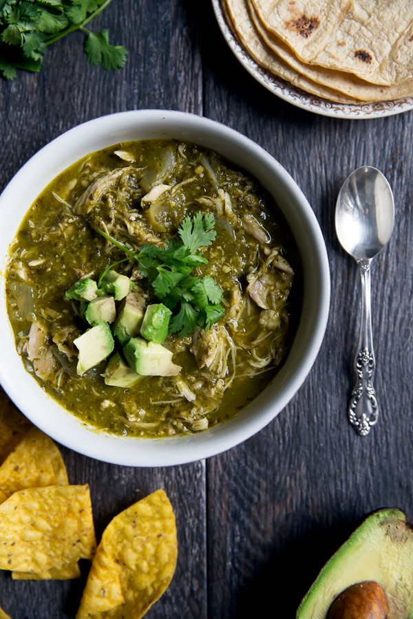 Healthy slow cooker chicken chile verde