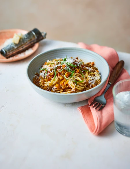 Healthy spaghetti Bolognese