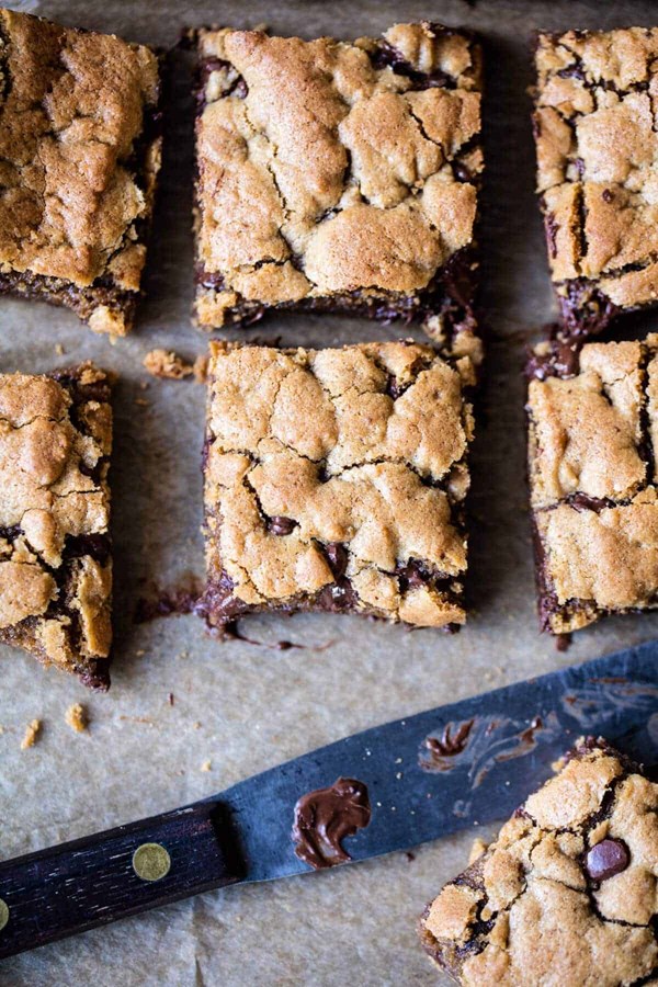 Healthyish chocolate chip cookie bars