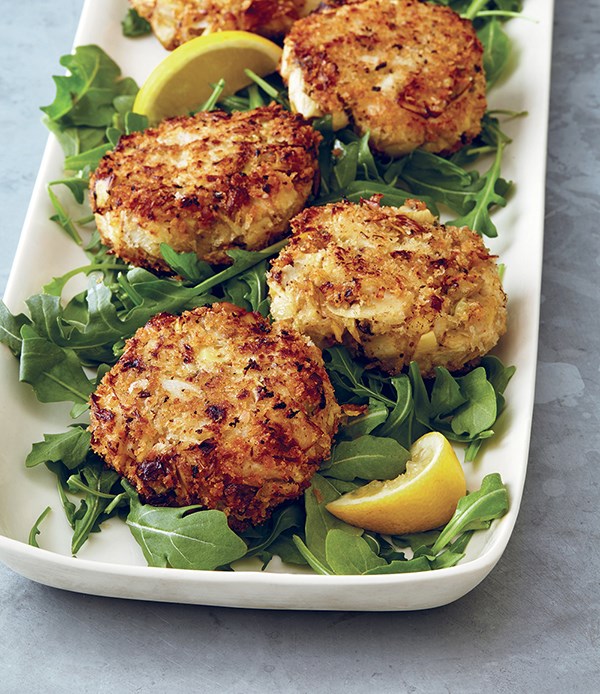 Hearts of palm and artichoke cakes