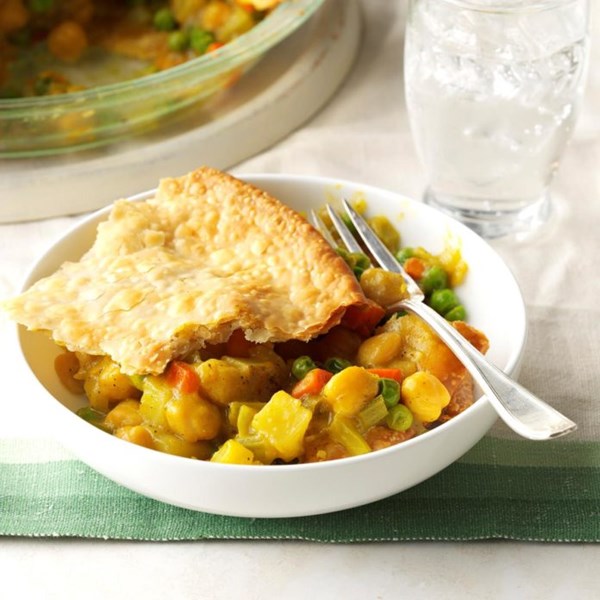 Hearty chickpea potpie